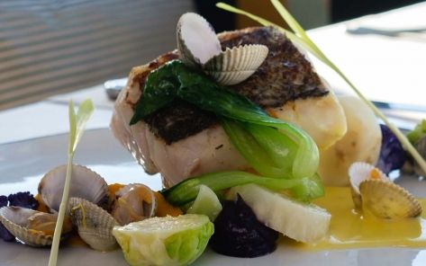 2022-Plat-de-poisson-Restaurant Le Sloop--StudioBCarre